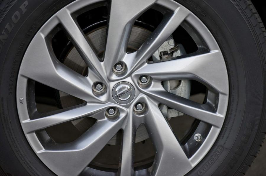  Nissan Rogue 2014 года  (фото 21 из 108)